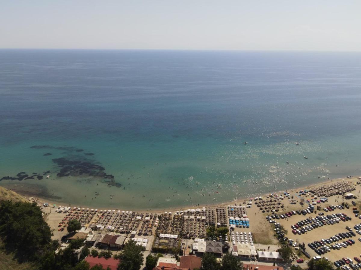 Seaside Apartment In Vergia Chalkidiki Ngoại thất bức ảnh